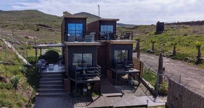 Villa con Vista al mar y las Montañas, Ubicada en Ruta de Senderismo