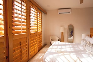 Luxury Studio, Garden View | Premium bedding, memory foam beds, minibar, in-room safe