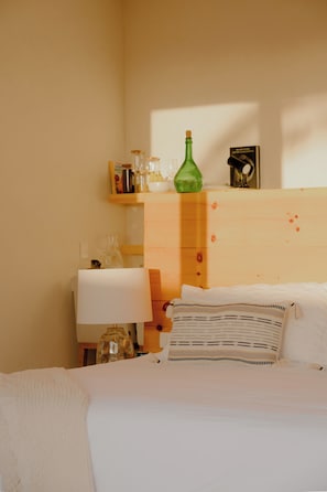 Studio Luxe, vue jardin | Literie de qualité supérieure, matelas mémoire de forme, minibar