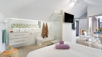 1 bedroom, free WiFi, bed sheets