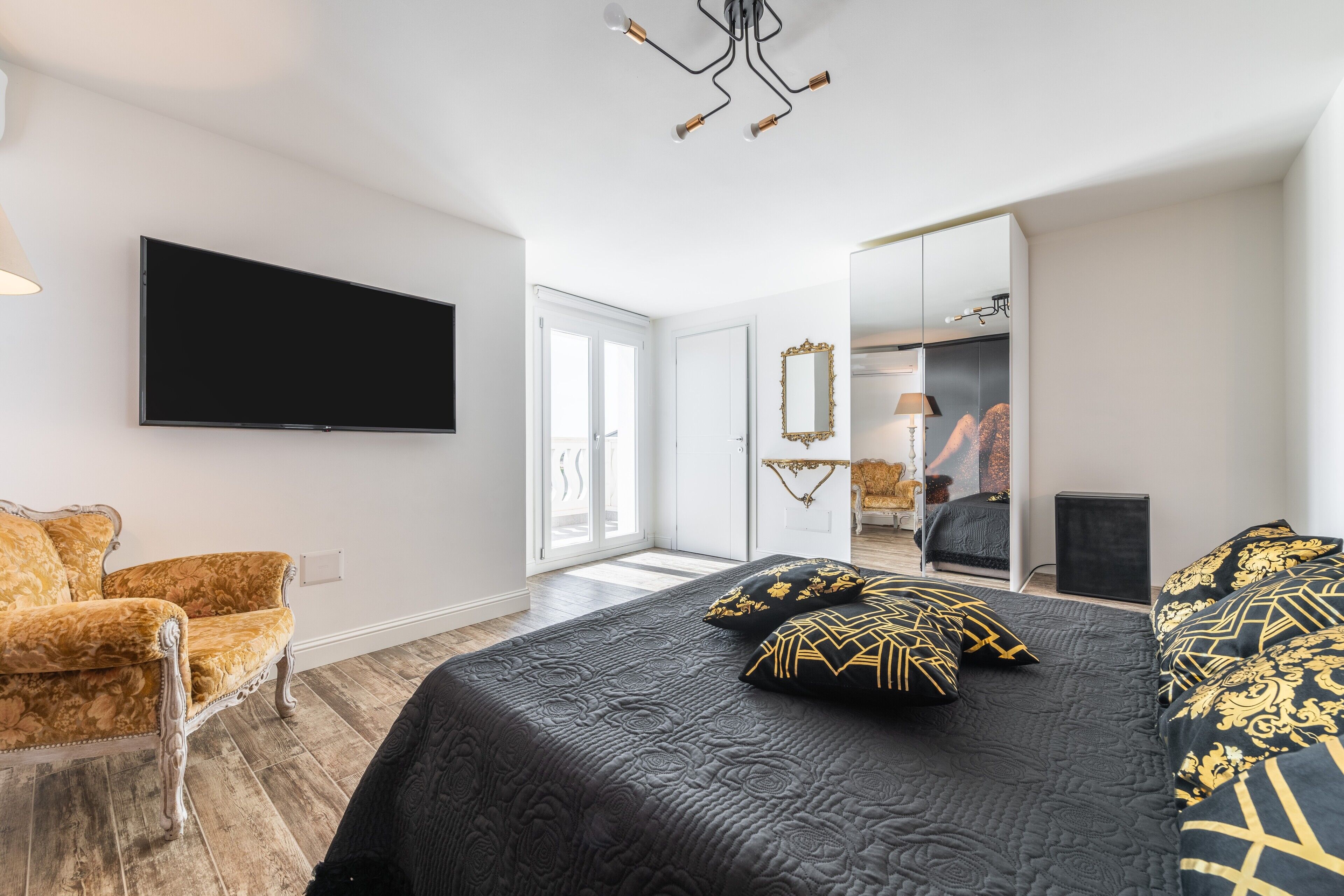 3 camere, ferro/asse da stiro, Wi-Fi gratuito, lenzuola