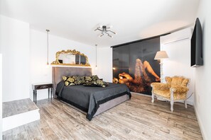 3 bedrooms, iron/ironing board, free WiFi, bed sheets - Holiday Home 'Villa Leon with Private Pool' with Sea View, Wi-Fi and Air Conditioning (Quartu Sant'Elena)