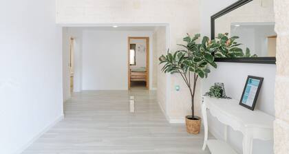 Villa 'Favorita' with Private Pool, Wi-Fi and Air Conditioning