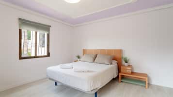 8 habitaciones, wifi gratis y ropa de cama