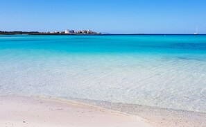 Beach nearby - Twin/double room Nº3' with Shared Terrace, Wi-Fi and Air Conditioning (Can Pastilla)