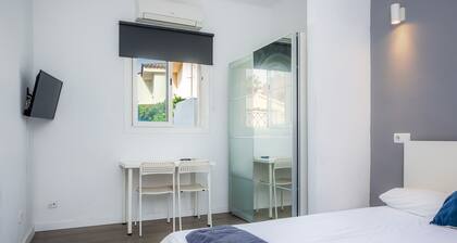 Doppelzimmer Nº3' mit Gemeinschaftsterrasse, Wi-Fi und Klimaanlage