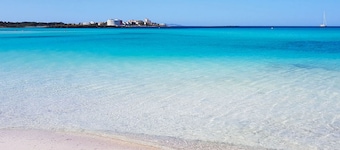 Triple room Nº10' with Shared Terrace, Wi-Fi and Air Conditioning