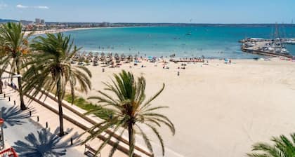 Twin/double room Nº9' with Shared Terrace, Wi-Fi and Air Conditioning