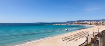 Twin/double room Nº11' with Shared Terrace, Wi-Fi and Air Conditioning