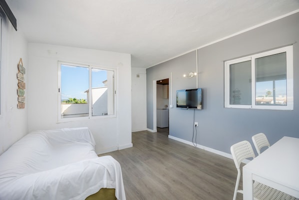 1 soverom, wi-fi (inkludert) og sengetøy