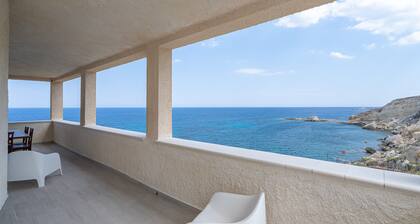 Apartment 'Sbarco Dei Turchi' with Sea View, Wi-Fi and Air Conditioning