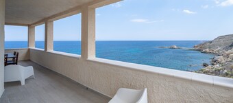Apartment 'Sbarco Dei Turchi' with Sea View, Wi-Fi and Air Conditioning