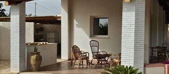 Holiday Home 'Suite La Barracca' with Sea View, Wi-Fi and Air Conditioning