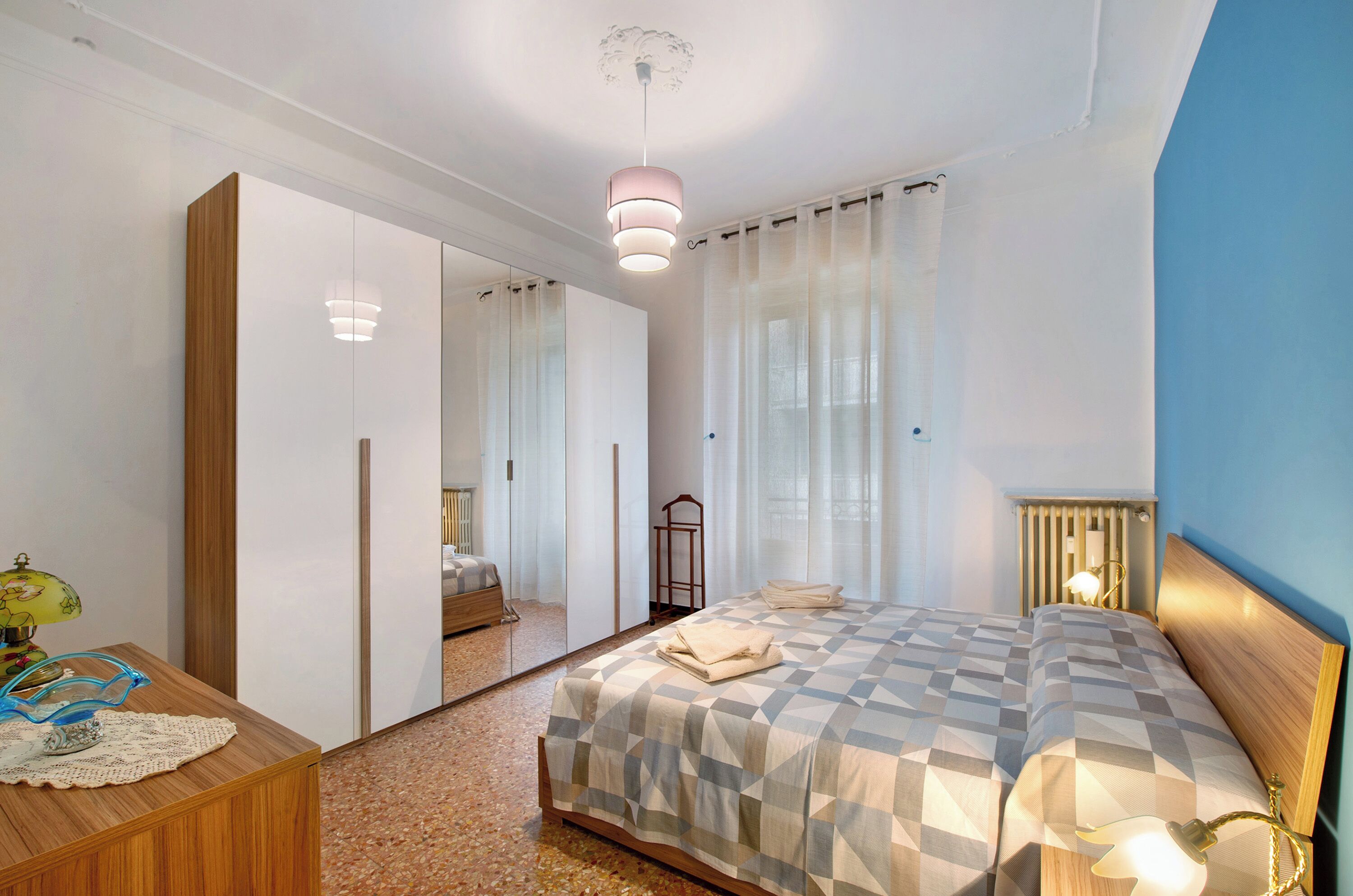 2 chambres, fer et planche à repasser, Wi-Fi gratuit, draps fournis