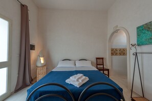 2 bedrooms, free WiFi, bed sheets - Holiday Home 'Anghelos - Piromafu' with Shared Terrace, Air Conditioning, Garden & BBQ (LIZZANELLO)