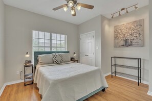 4 habitaciones, wifi gratis y ropa de cama