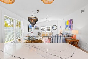 Interior - Rose Quartz: 2.5 Blocks to Beach! Pool & Spa (Anna Maria)