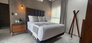 4 bedrooms, iron/ironing board, WiFi, bed sheets - Villa Alexa, Live the experience! (Akumal)