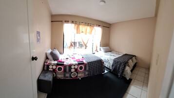 4 Schlafzimmer, WLAN, Bettwäsche