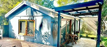 KozyGuru | Marrickville| Lovely Granny Flat Studio
