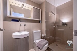 Hair dryer, towels