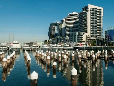 Marina. KozyGuru | Abbotsford | Comfy 1Bed Apt