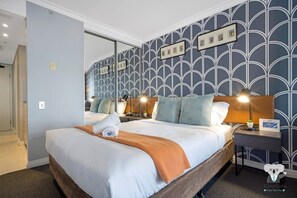 Iron/ironing board, WiFi, bed sheets, wheelchair access