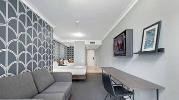 Iron/ironing board, WiFi, bed sheets