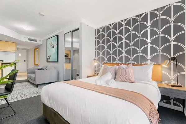 Iron/ironing board, WiFi, bed sheets