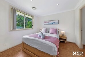 4 dormitorios, tabla de planchar con plancha, wifi y ropa de cama