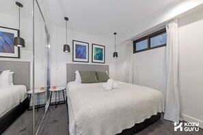 1 bedroom, iron/ironing board, WiFi, bed sheets - KozyGuru | Surry Hills | Freshly Cozy Apt (Surry Hills)