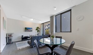 Dining - KozyGuru | Surry Hills | Freshly Cozy Apt (Surry Hills)