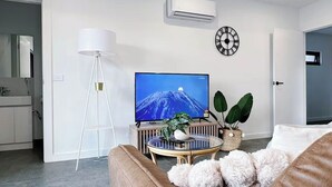 Living area - KozyGuru | Richmond | Cozy Unit and Parking near CBD (Cremorne)