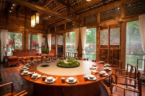 Restaurant - Bie You Dong Tian.Mountain home (Chengdu)