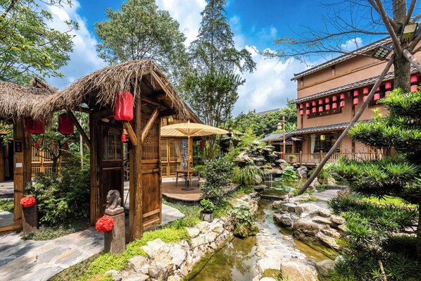 Garden - Bie You Dong Tian.Mountain home (Chengdu)