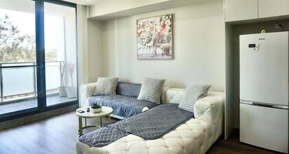 KozyGuru | Wentworthville | 2 Bed 2 Bath Apt