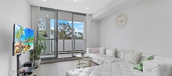 KozyGuru | Wentworthville | 2 Bed 2 Bath Apt