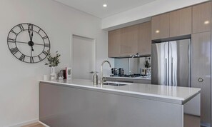 Fridge, microwave, oven, stovetop - KozyGuru | Wentworth Point | 2B APT+Free Parking (Wentworth Point)