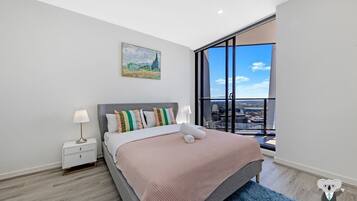 2 bedrooms, iron/ironing board, WiFi, bed sheets