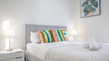 2 bedrooms, iron/ironing board, WiFi, bed sheets