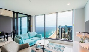 TV - KozyGuru | Surfers Paradise | Sky-High Ocean Stay (Surfers Paradise)