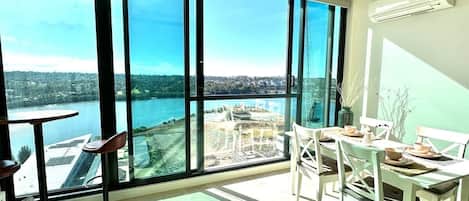 تناول الطعام