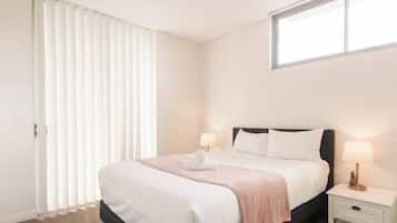 2 chambres, fer et planche à repasser, Wi-Fi, draps fournis