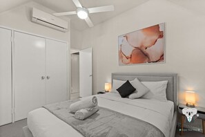 2 soverom, strykejern/-brett, wi-fi og sengetøy