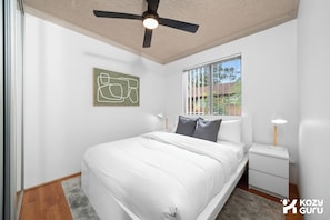 2 bedrooms, iron/ironing board, WiFi, bed sheets - KozyGuru | Westmead  | 2Bed Unit + Free Parking (Westmead)