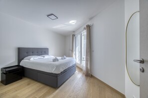 Free WiFi, bed sheets, wheelchair access