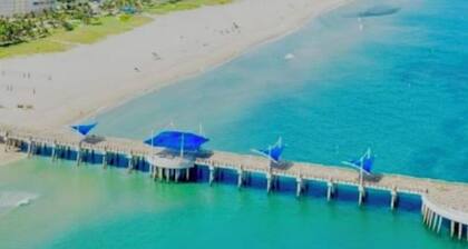 South Florida Exclusive Studio 10mi from Beaches