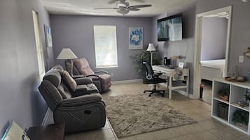 1 bedroom, travel crib, WiFi (free), bed sheets