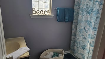 Towels, soap, shampoo, toilet paper