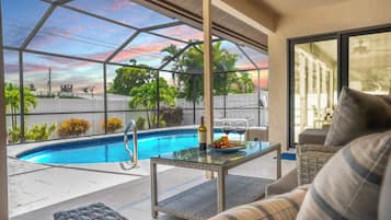 Et oppvarmet basseng